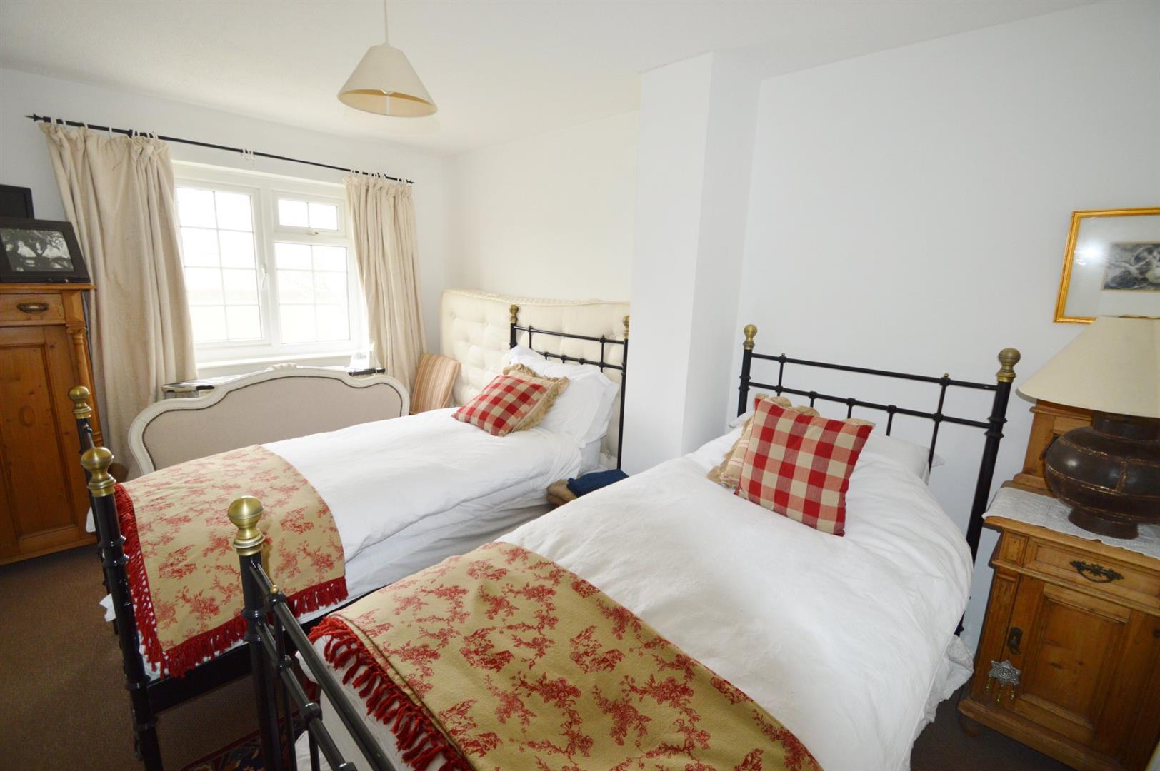 Wits End, North Road, Cowbridge, Vale Of Glamorgan CF71 7DF